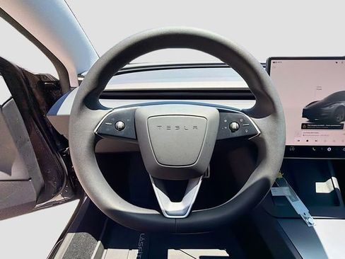 Used 2024 Tesla Model 3 Performance AWD/4WD image 37