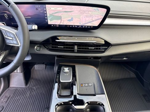 New 2026 Buick Enclave Avenir w/ Super Cruise Package FWD image 13