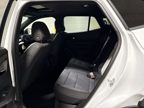 New 2026 Chevrolet Trax RS w/ Sunroof Package image 23