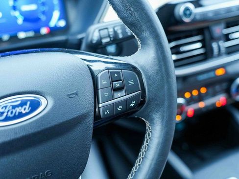 Used 2022 Ford Escape Titanium w/ Titanium Elite Package image 26