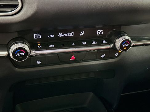 Used 2025 MAZDA CX-30 AWD 2.5 S w/ Preferred Package image 24