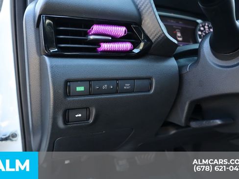 Used 2024 Nissan Sentra SV image 13