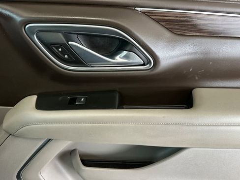 Used 2021 Chevrolet Tahoe LT image 19