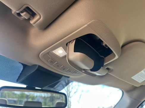 Used 2019 Ford F150 XLT w/ Equipment Group 302A Luxury AWD/4WD image 21