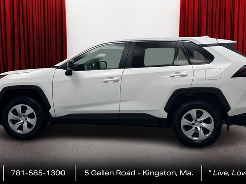 Used 2022 Toyota RAV4 LE AWD/4WD image 8