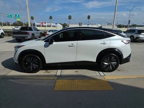 Used 2024 Nissan Ariya FWD image 7