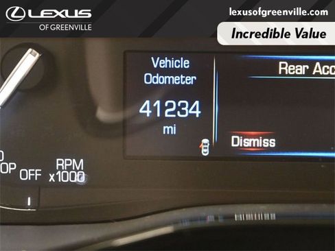 Used 2017 Cadillac XT5 Luxury w/ Driver Awareness Package image 13