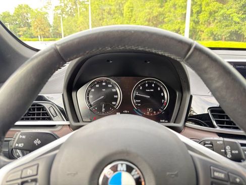 Used 2022 BMW X1 xDrive28i w/ Premium Package AWD/4WD image 16