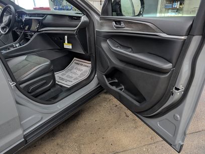 New 2027 Jeep Grand Cherokee L 4WD