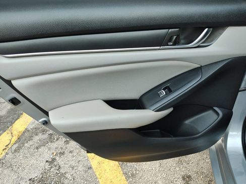 Used 2020 Honda Accord LX image 41