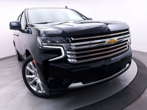 Used 2024 Chevrolet Suburban High Country AWD/4WD image 26