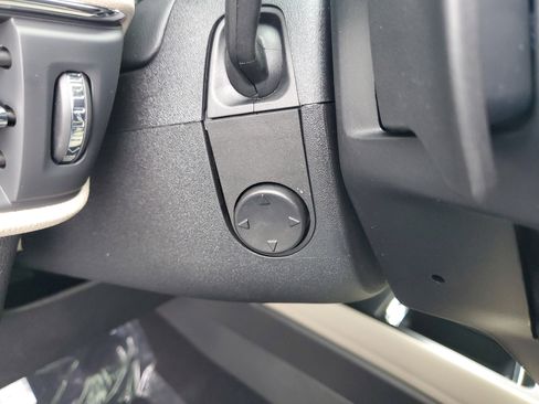 New 2026 Lincoln Corsair Premiere image 15