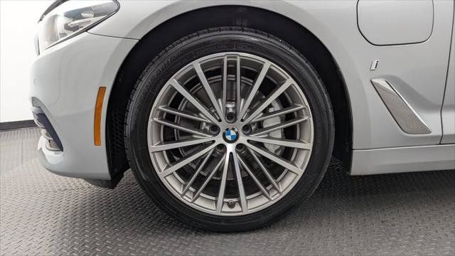 Used 2019 BMW 530e w/ Convenience Package RWD image 29