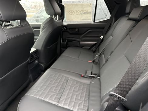 New 2025 Toyota 4Runner TRD Off-Road Premium image 28