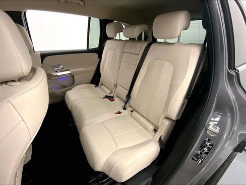 Used 2026 Mercedes-Benz GLB 250 image 6