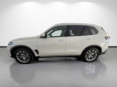 New 2026 BMW X5 sDrive40i image 6