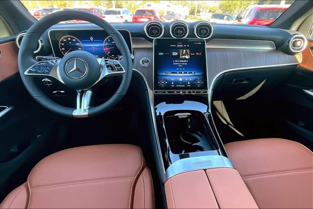Certified 2026 Mercedes-Benz GLC 300 4MATIC image 4