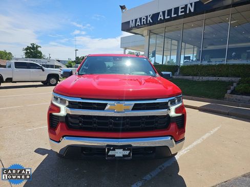 Used 2023 Chevrolet Silverado 1500 LT w/ Protection Package AWD/4WD image 11
