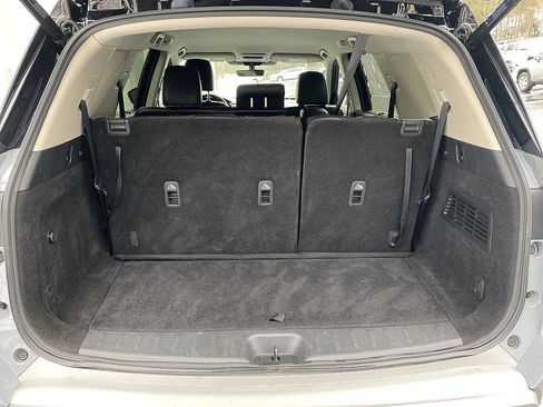 Used 2024 Nissan Pathfinder SL image 23