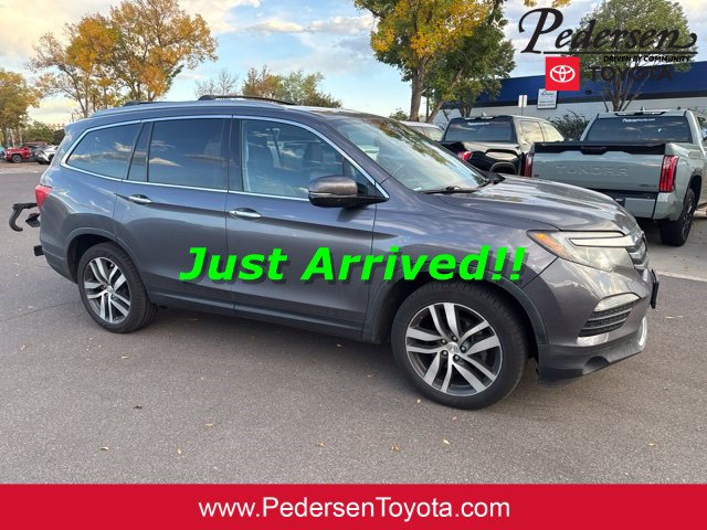 Used 2017 Honda Pilot Elite image 1