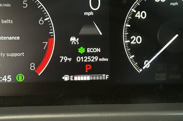 Used 2025 Honda HR-V Sport image 28