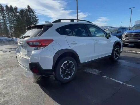 Used 2023 Subaru Crosstrek 2.0i Premium image 8