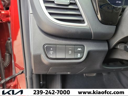Certified 2022 Kia Seltos SX AWD/4WD image 24