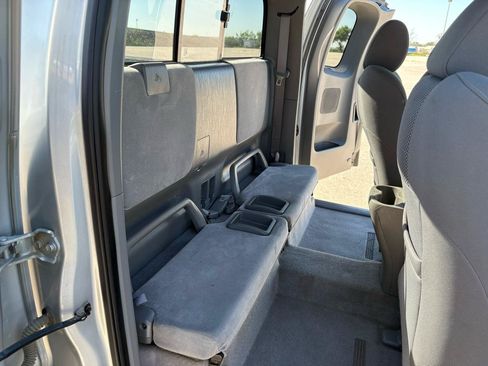 Used 2005 Toyota Tacoma PreRunner RWD image 28