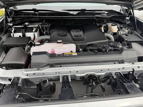 Certified 2025 Toyota Tundra Limited image 29