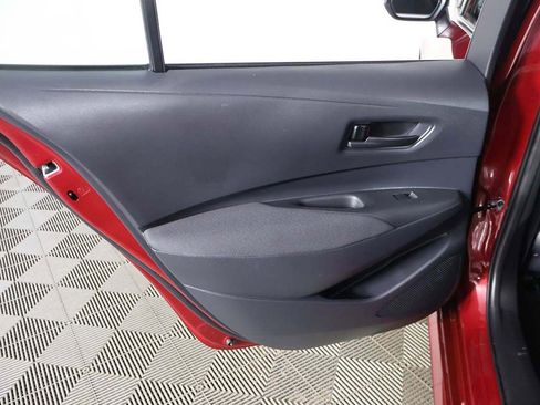 Used 2025 Toyota Corolla LE FWD image 21