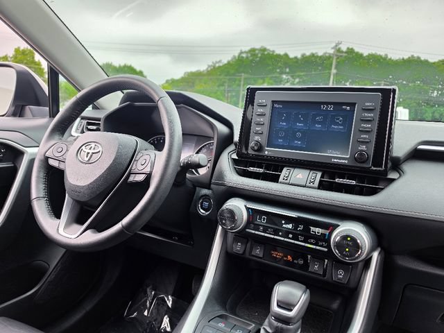 Used 2022 Toyota RAV4 XLE Premium AWD/4WD image 13