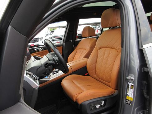 Used 2023 BMW X7 xDrive40i w/ Executive Package AWD/4WD image 20