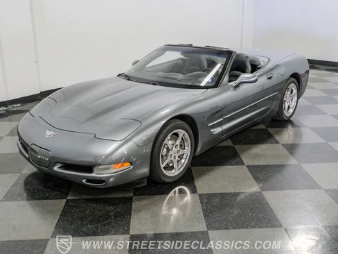 Used 2003 Chevrolet Corvette Convertible w/ Preferred Equipment Group1 RWD image 35