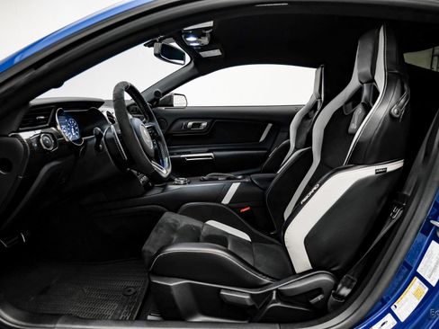 Used 2022 Ford Mustang Shelby GT500 w/ Carbon Fiber Track Pack image 29