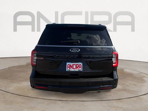 Used 2024 Ford Expedition Limited RWD image 9