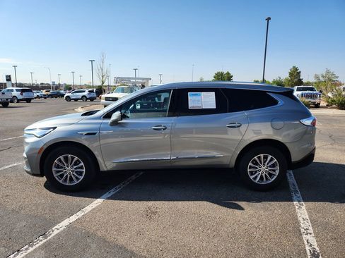 Used 2024 Buick Enclave Premium image 7