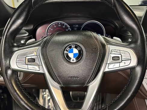 Used 2019 BMW 740i w/ Executive Package image 23
