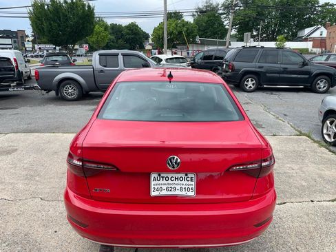 Used 2021 Volkswagen Jetta S w/ Driver Assistance Package FWD image 16