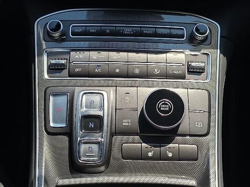 Certified 2023 Hyundai Santa Fe SEL w/ Premium Package FWD image 17