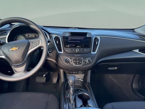 Used 2024 Chevrolet Malibu LT image 12