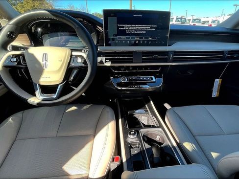 New 2026 Lincoln Corsair Reserve image 5