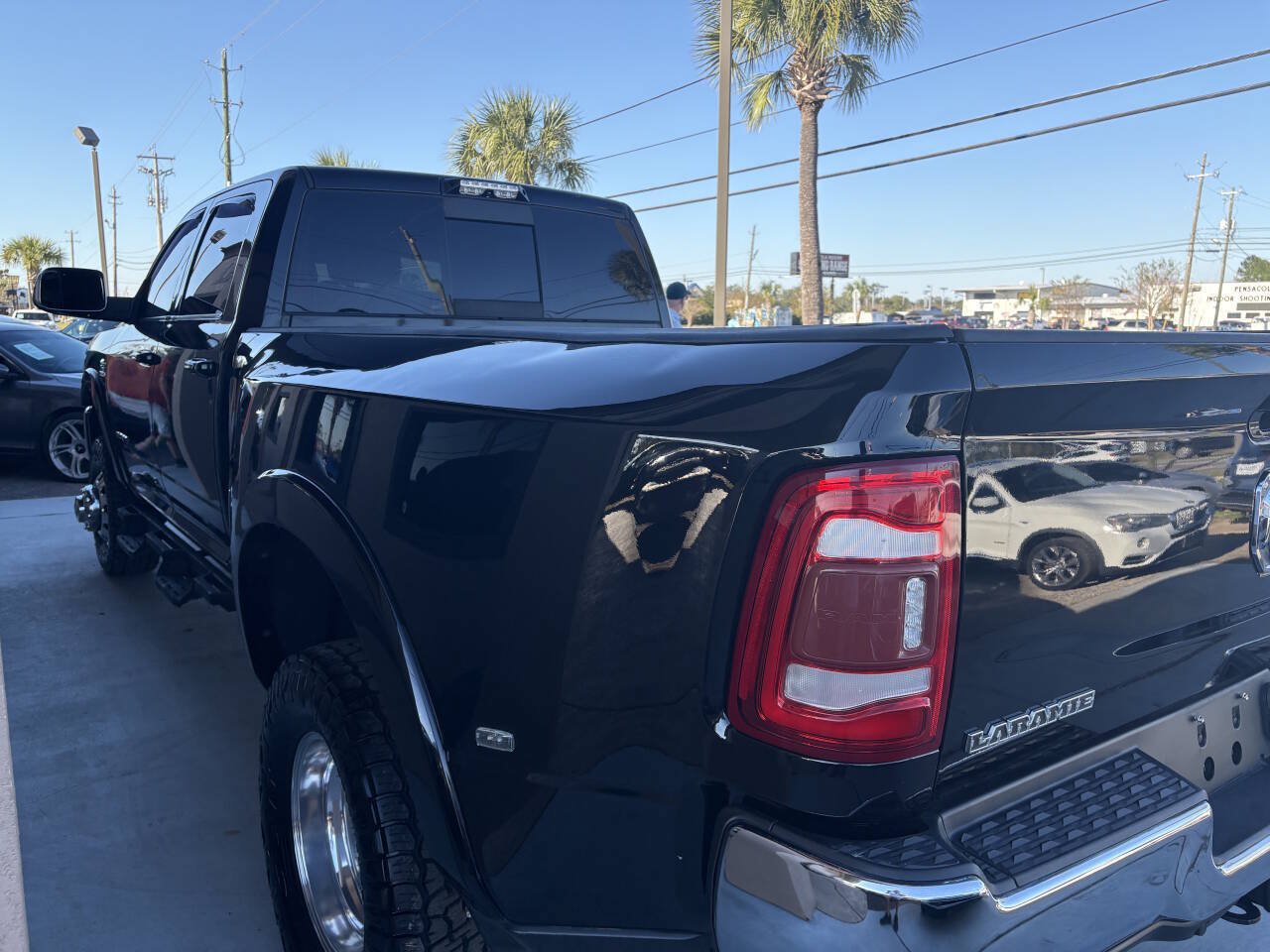 Used 2021 RAM 3500 Laramie AWD/4WD image 5