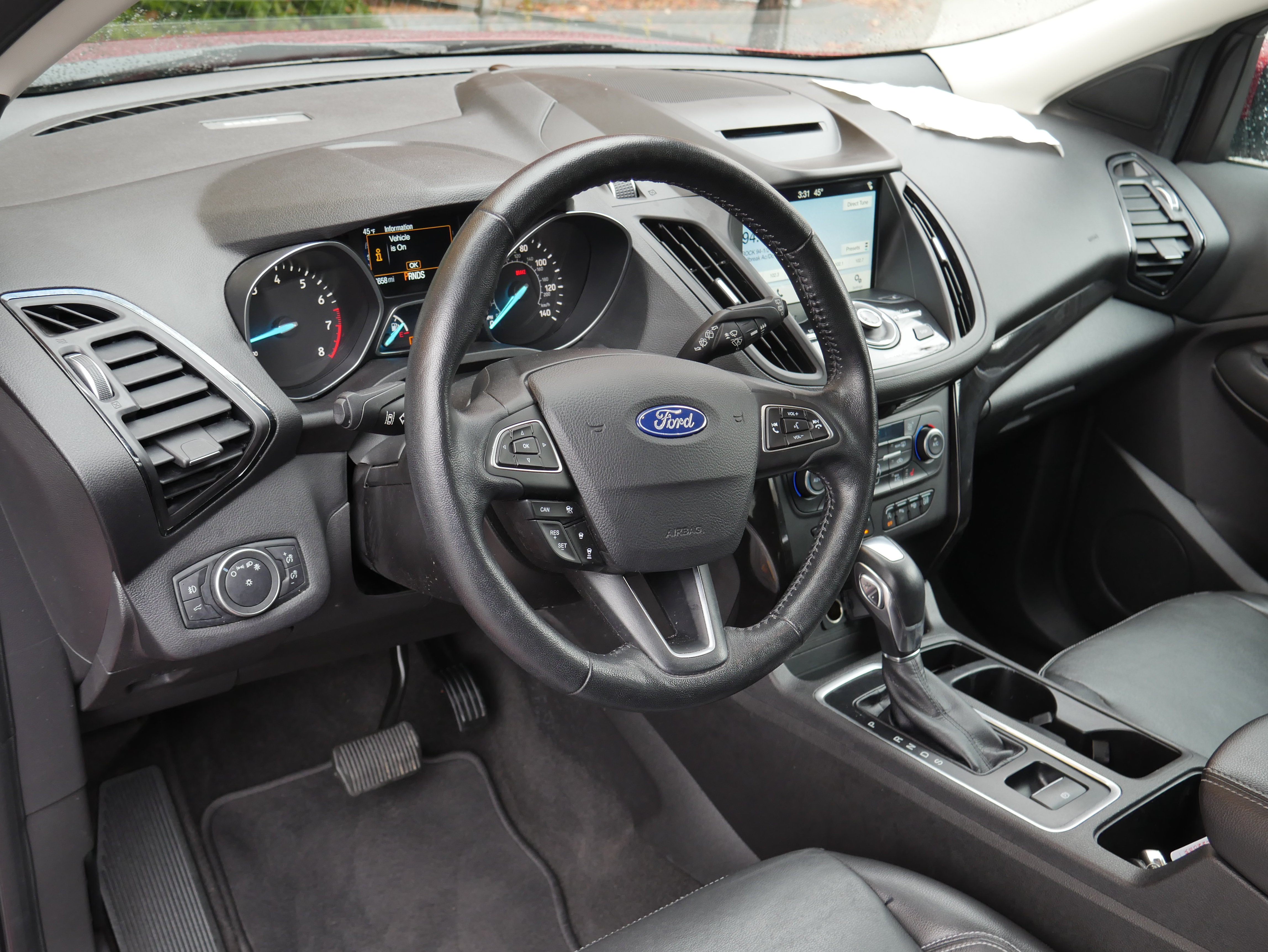 Used 2018 Ford Escape Titanium w/ Ford Safe & Smart Package AWD/4WD image 4