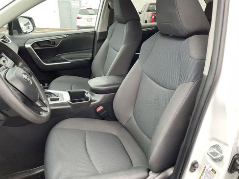 Used 2023 Toyota RAV4 LE image 12