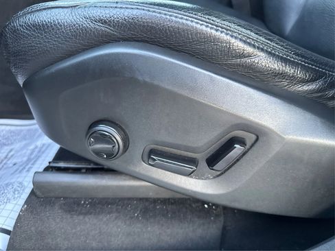 Used 2018 Volvo XC90 T5 Momentum w/ Convenience Package image 23