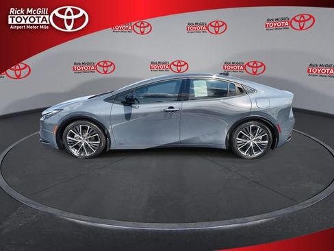 Used 2023 Toyota Prius Limited w/ Limited Premium Package AWD/4WD image 5