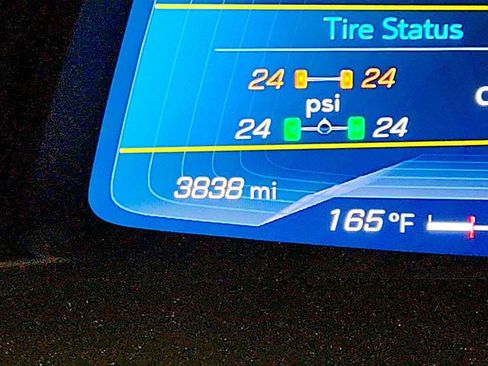 Used 2024 Chevrolet Corvette Stingray Preferred Cpe w/ Z51 Performance Package image 16