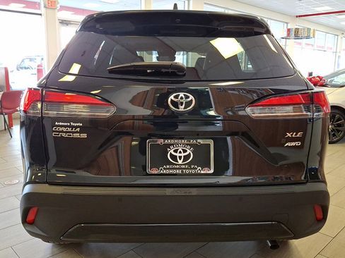 Used 2026 Toyota Corolla Cross XLE w/ Convenience Package image 5