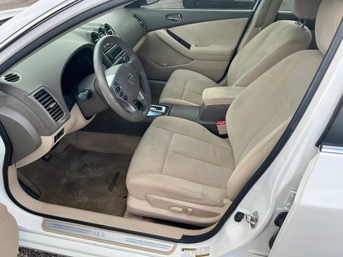Used 2012 Nissan Altima 2.5 S w/ Convenience Pkg FWD image 6
