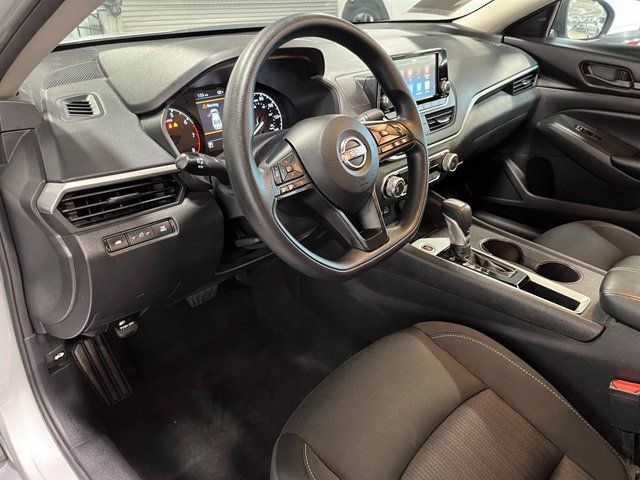 Used 2024 Nissan Altima 2.5 S FWD image 19